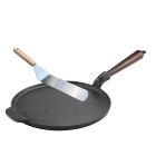 Poêle à crêpe avec sa spatule large inox, idéal pour les oeufs 