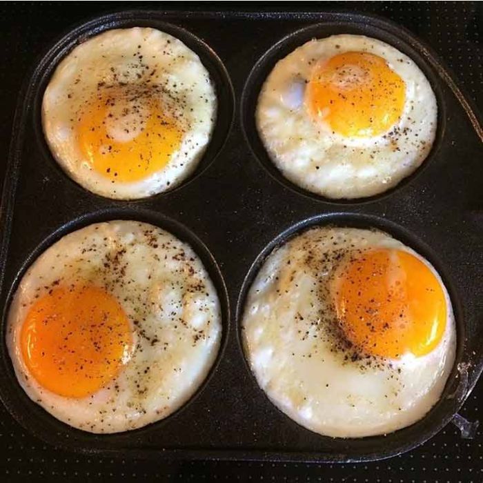 Poêle granite œufs et pancakes à 4 compartiments
